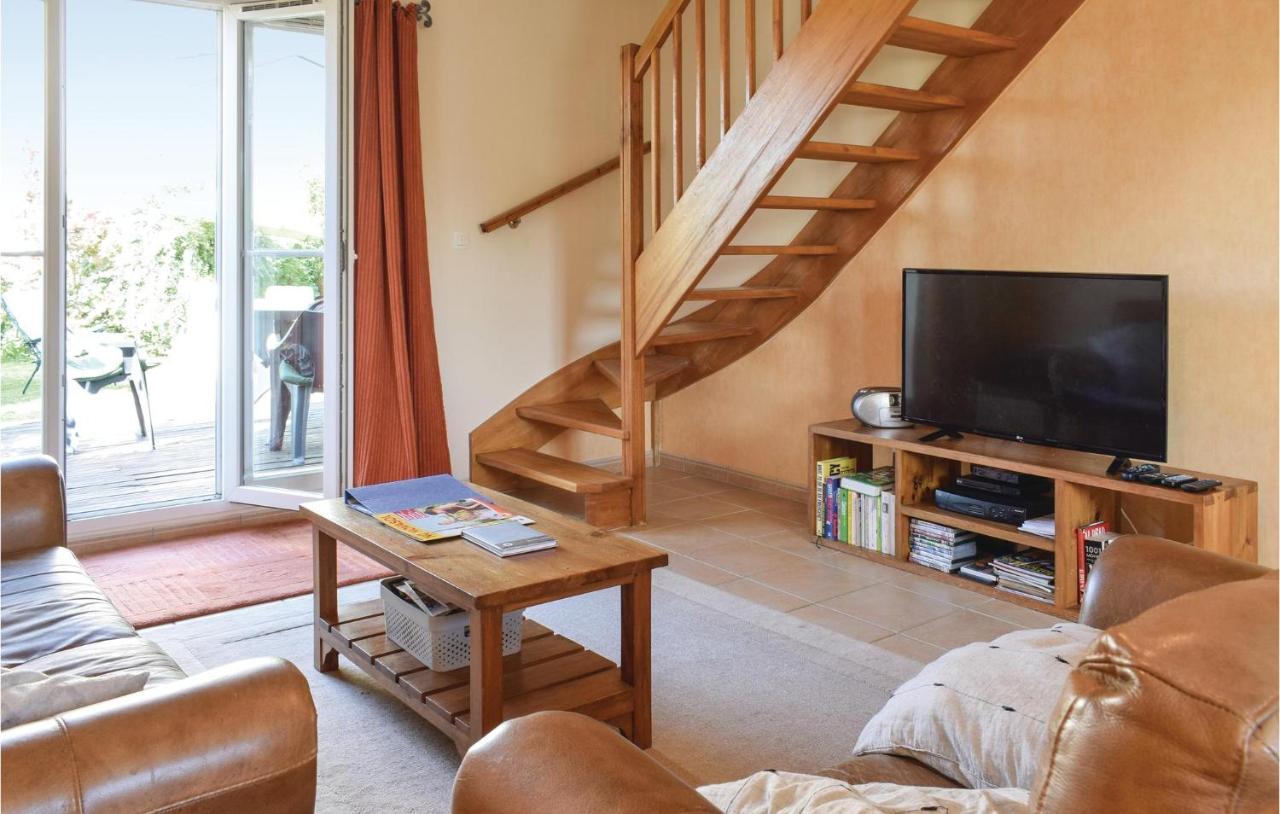 4 Bedroom Cozy Home In Port-En-Bessin-Huppain Eksteriør billede